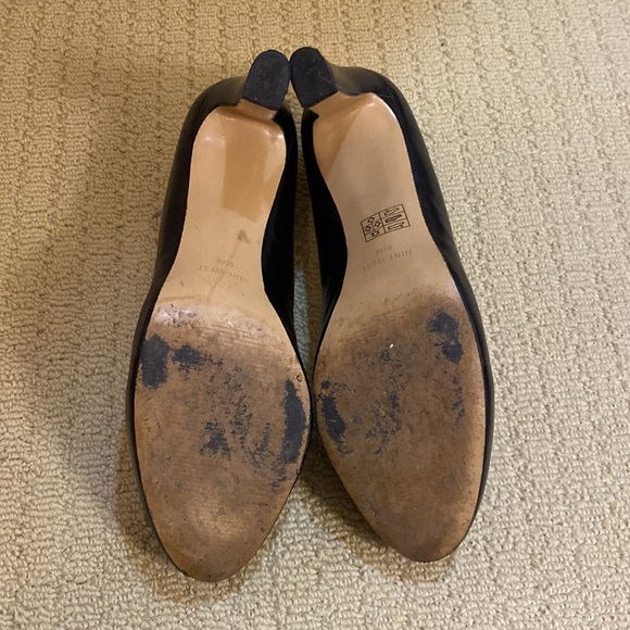 Nine West Black Pumps - Picture 3 of 6